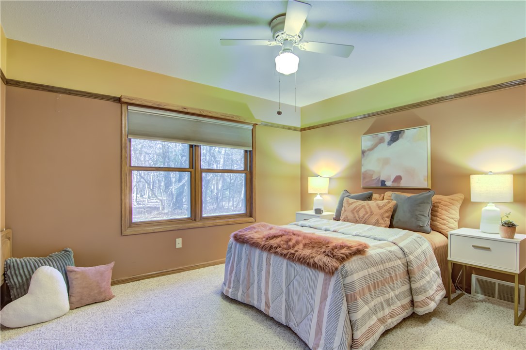 Eau Claire, Wisconsin, 54703, United States, 4 Bedrooms Bedrooms, ,3 BathroomsBathrooms,Residential,For Sale,1992439