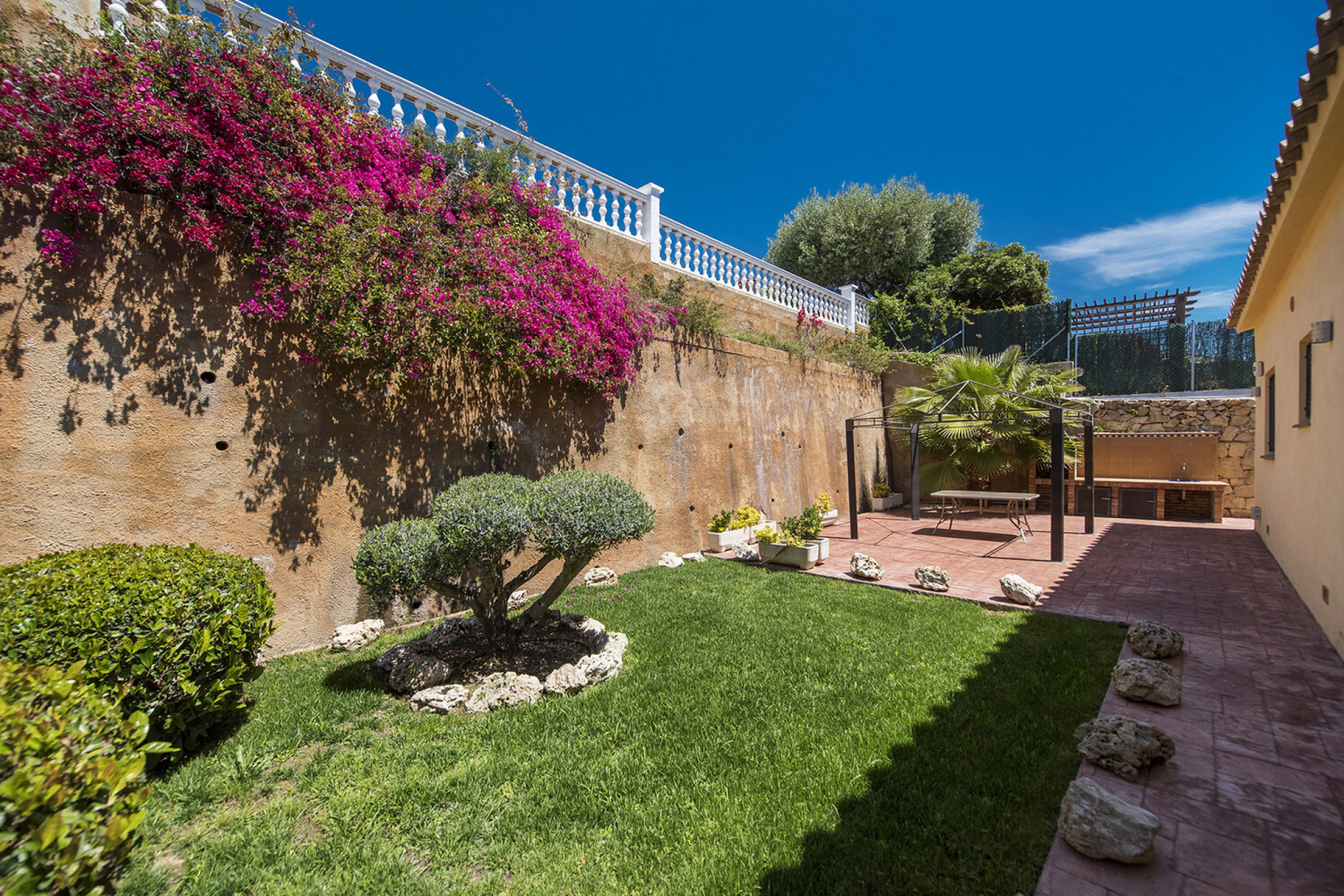  Cozy and practical house with sea views in Cala Canyelles - 物件實景