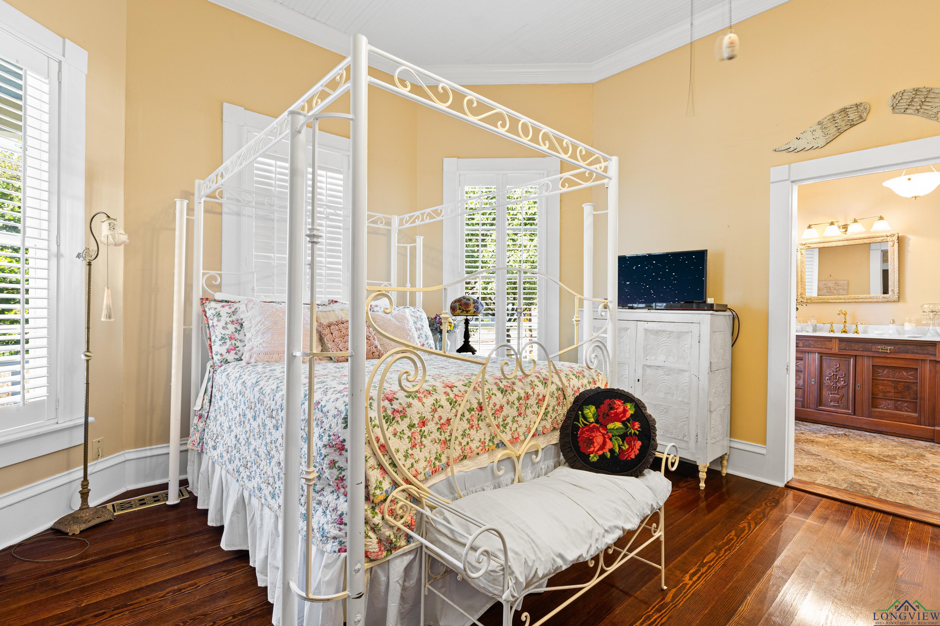 Jefferson, Texas, 75657, United States, 4 Bedrooms Bedrooms, ,4 BathroomsBathrooms,Residential,For Sale,1985697