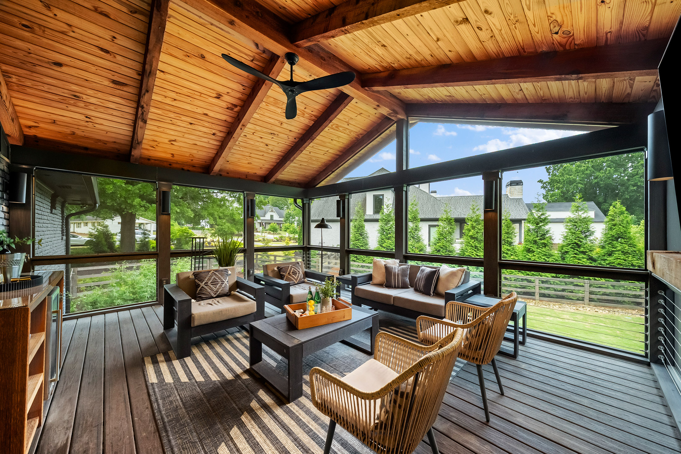  Extensively Renovated Home in the Heart of Downtown Alpharetta - 物件實景