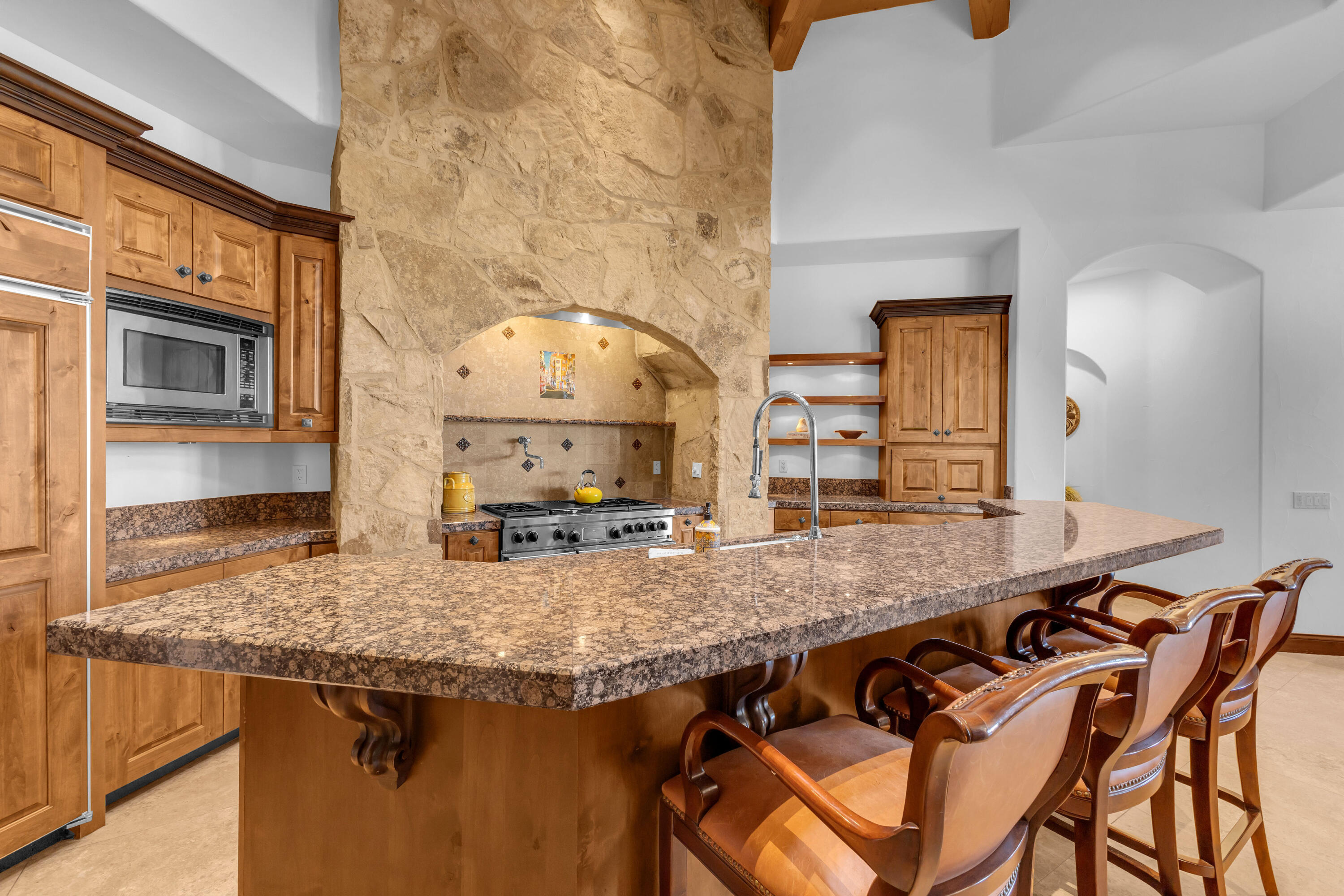 Indio, California, 92203, United States, 5 Bedrooms Bedrooms, ,4 BathroomsBathrooms,Residential,For Sale,1992835