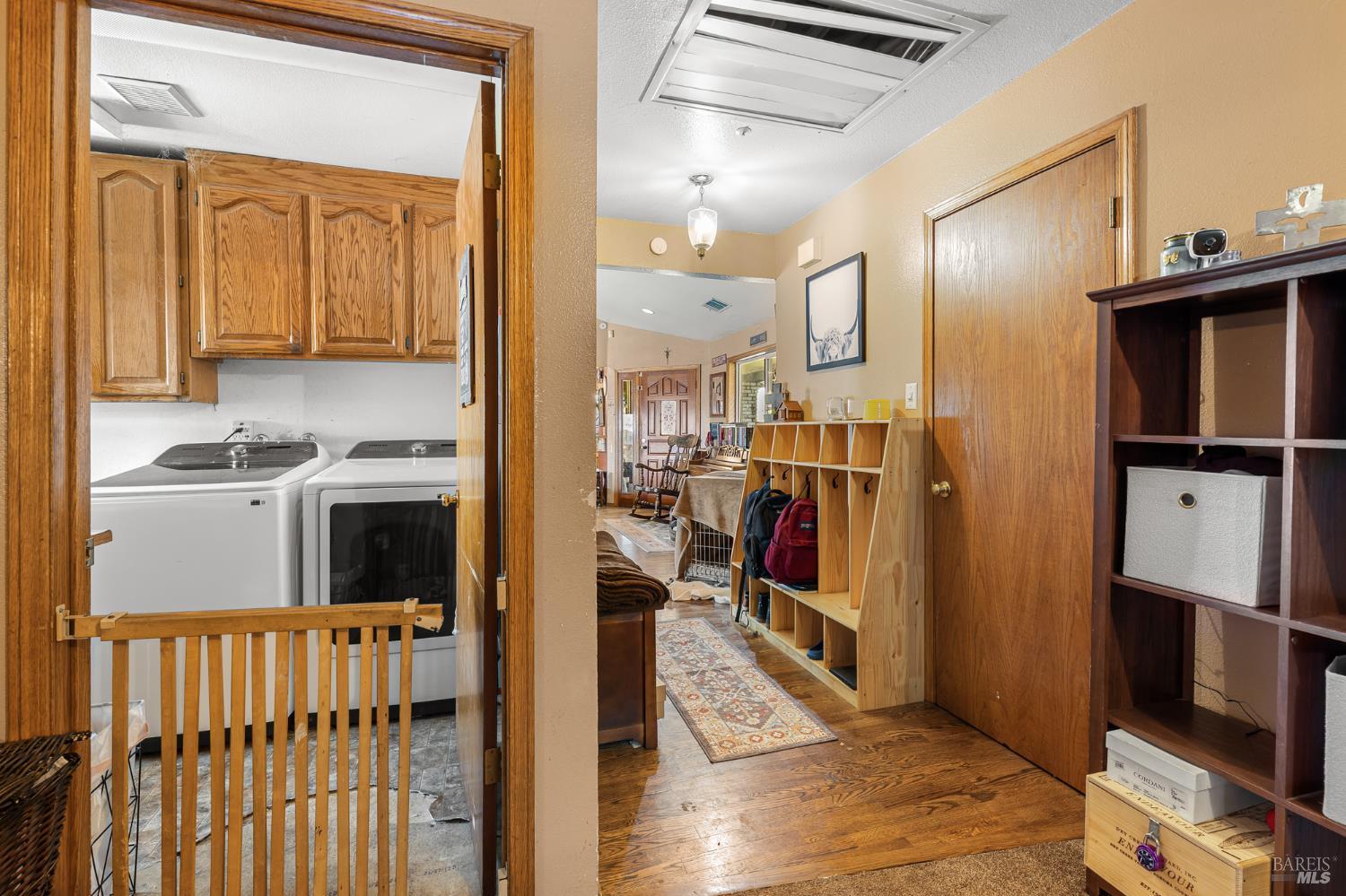 Vacaville, California, 95688, United States, 3 Bedrooms Bedrooms, ,2 BathroomsBathrooms,Residential,For Sale,1847401