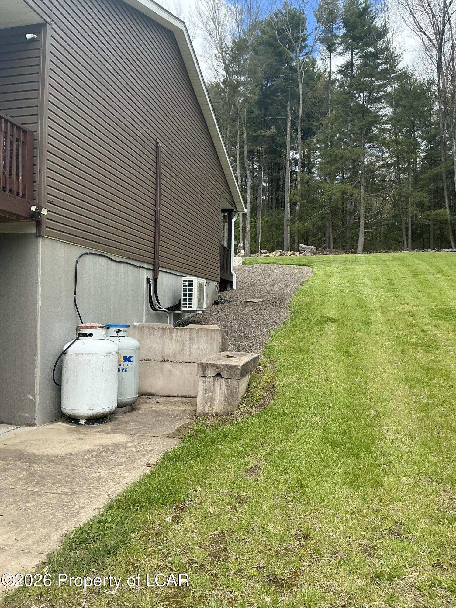 Hunlock Creek, Pennsylvania, 18621, United States, 3 Bedrooms Bedrooms, ,2 BathroomsBathrooms,Residential,For Sale,2044262