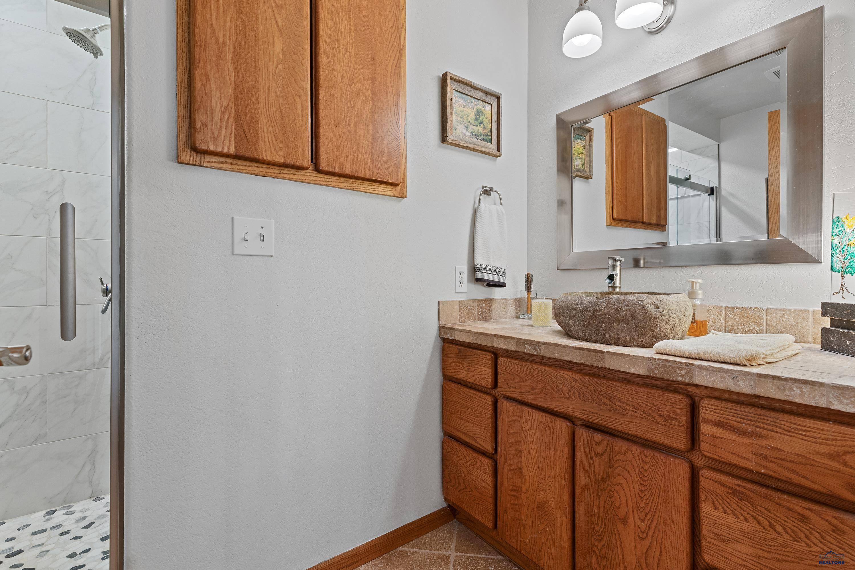 Rapid City, South Dakota, 57702, United States, 3 Bedrooms Bedrooms, ,3 BathroomsBathrooms,Residential,For Sale,1963226