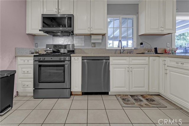 Moreno Valley, California, 92553, United States, 4 Bedrooms Bedrooms, ,1 BathroomBathrooms,Residential,For Sale,1937322