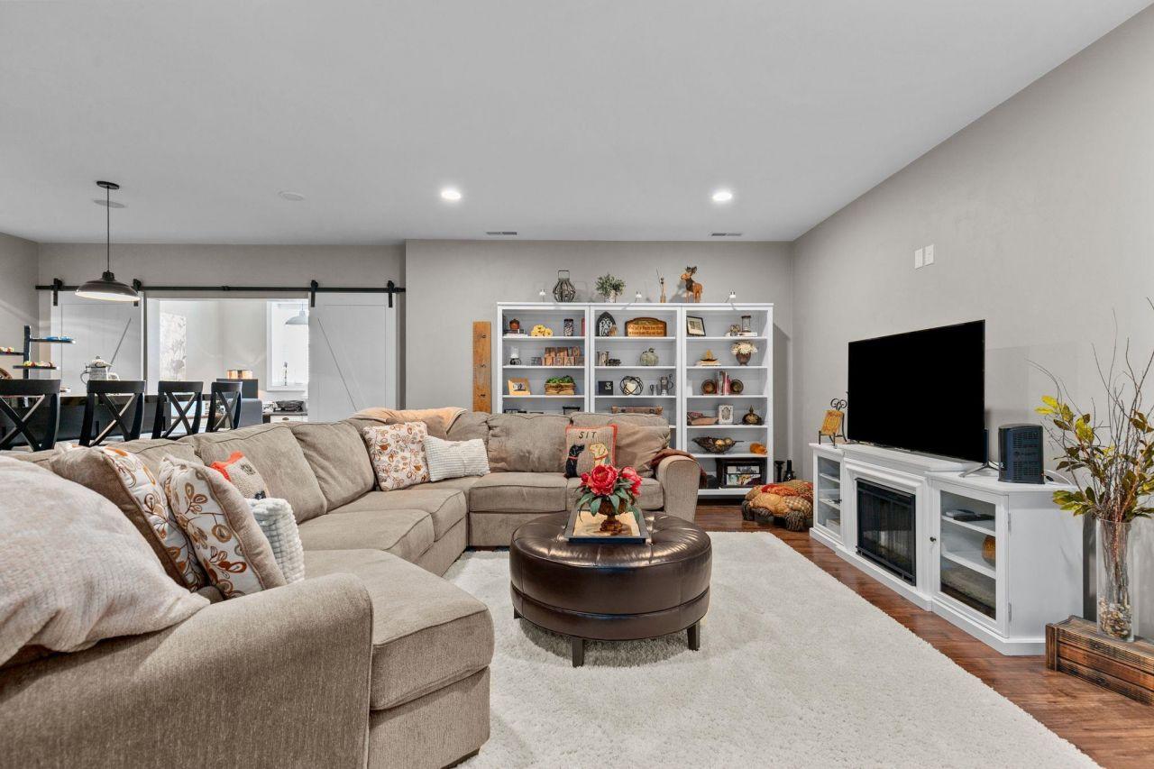 GREENVILLE, Wisconsin, 54942, United States, 4 Bedrooms Bedrooms, ,4 BathroomsBathrooms,Residential,For Sale,1779094