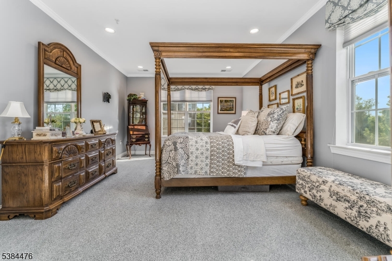 Franklin Twp., New Jersey, 08873, United States, 2 Bedrooms Bedrooms, ,2 BathroomsBathrooms,Residential,For Sale,1950649