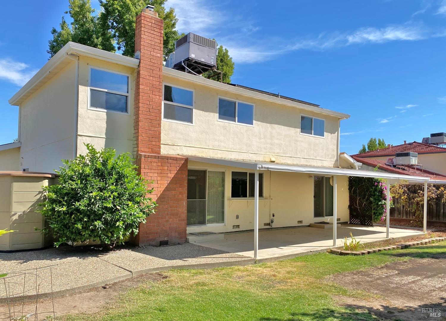 Vacaville, California, 95688, United States, 5 Bedrooms Bedrooms, ,3 BathroomsBathrooms,Residential,For Sale,1911426