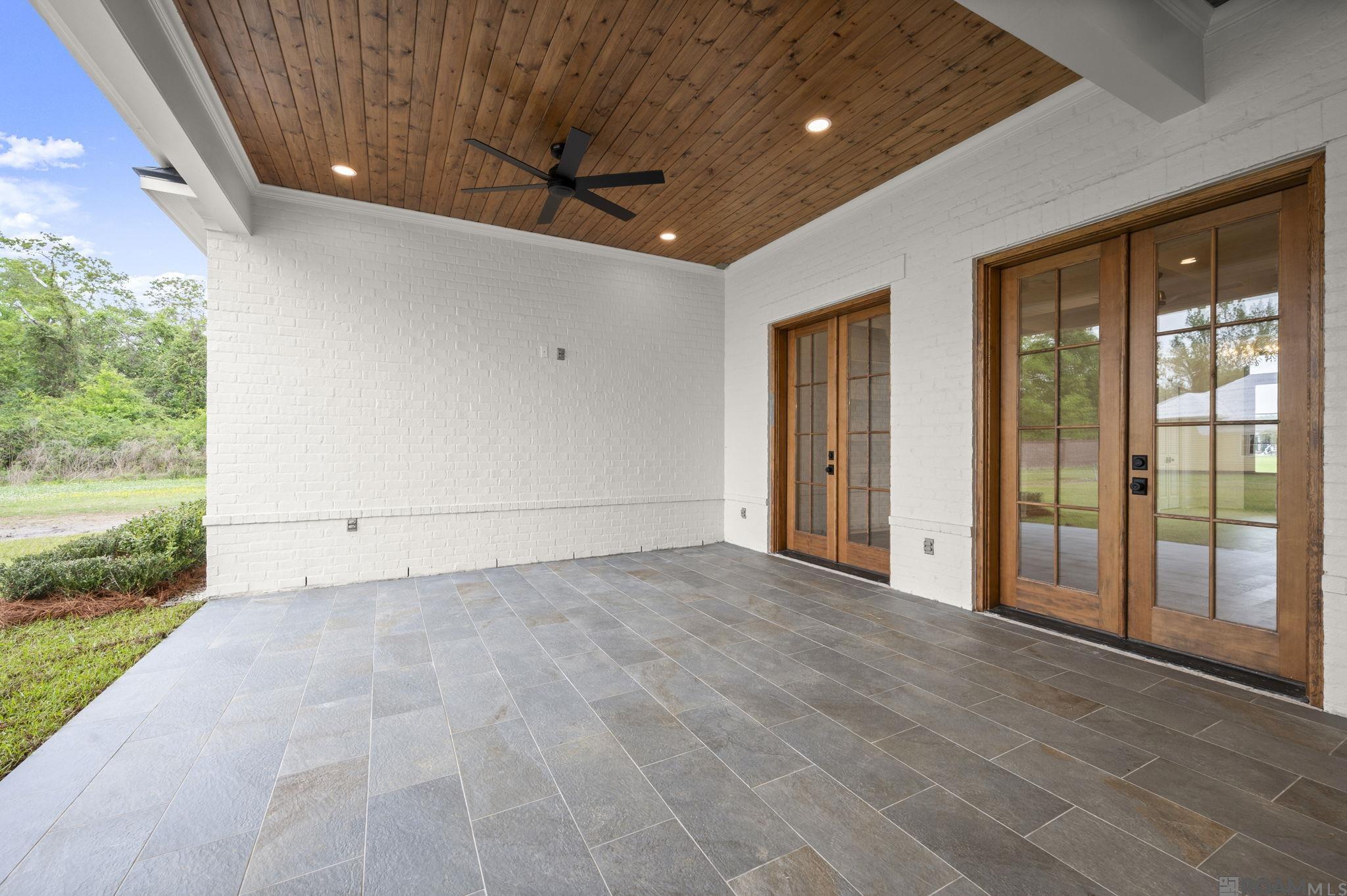Baton Rouge, Louisiana, 70817, United States, 4 Bedrooms Bedrooms, ,3 BathroomsBathrooms,Residential,For Sale,2032762