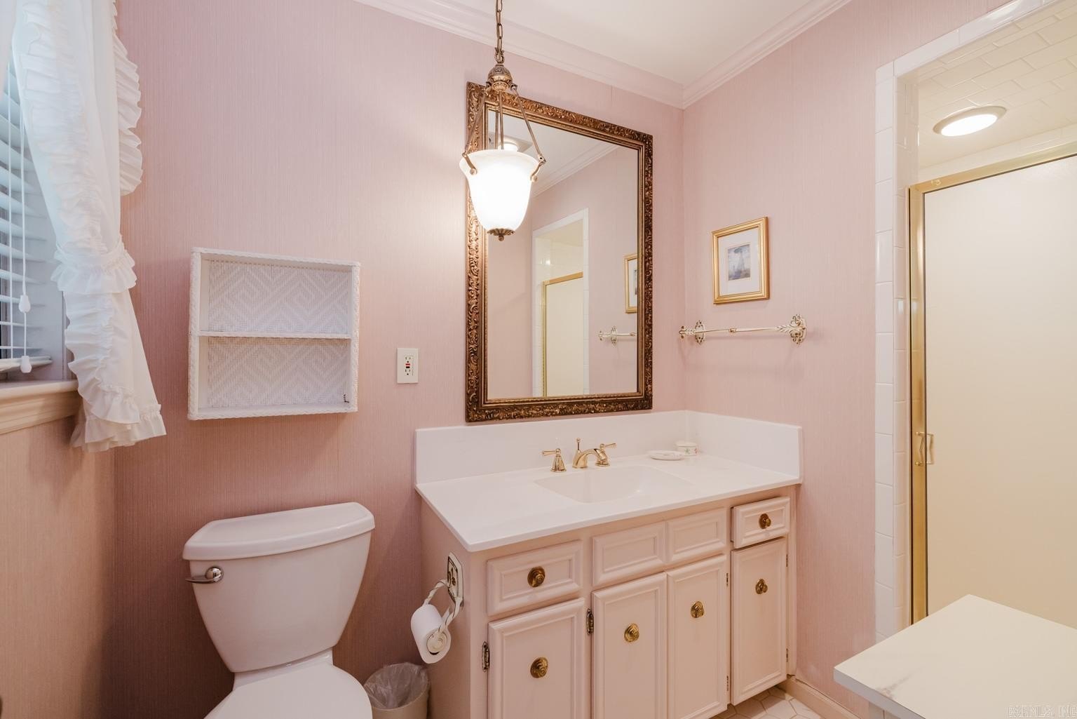 Little Rock, Arkansas, 72212, United States, 5 Bedrooms Bedrooms, ,5 BathroomsBathrooms,Residential,For Sale,1975952