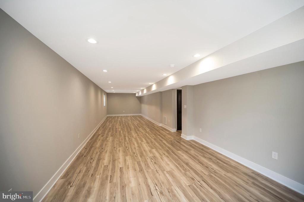 Stafford, Virginia, 22556, United States, 5 Bedrooms Bedrooms, ,4 BathroomsBathrooms,Residential,For Sale,2005720