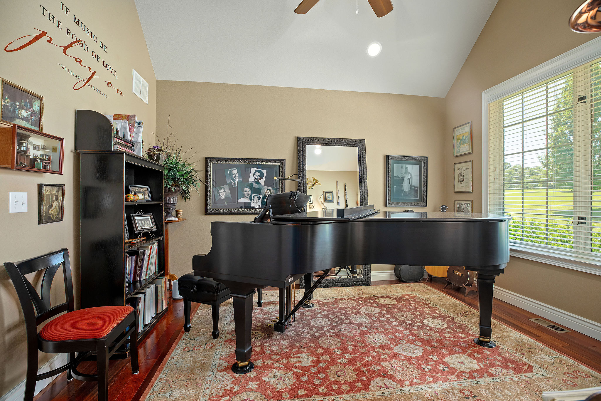 Shell Knob, Missouri, 65747, United States, 4 Bedrooms Bedrooms, ,5 BathroomsBathrooms,Residential,For Sale,1894340