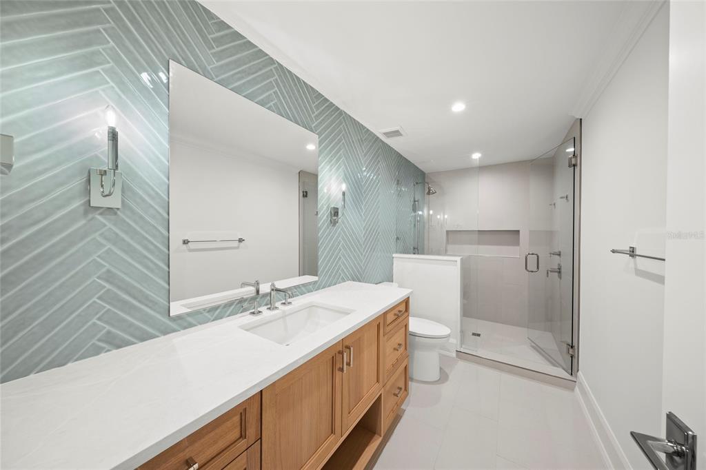 Holmes Beach, Florida, 34217, United States, 5 Bedrooms Bedrooms, ,8 BathroomsBathrooms,Residential,For Sale,1759059