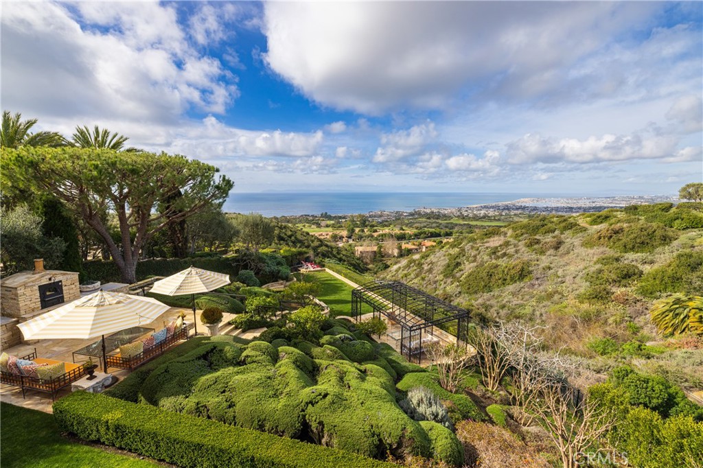 Newport Coast, California, 92657, United States, 4 Bedrooms Bedrooms, ,6 BathroomsBathrooms,Residential,For Sale,1896952