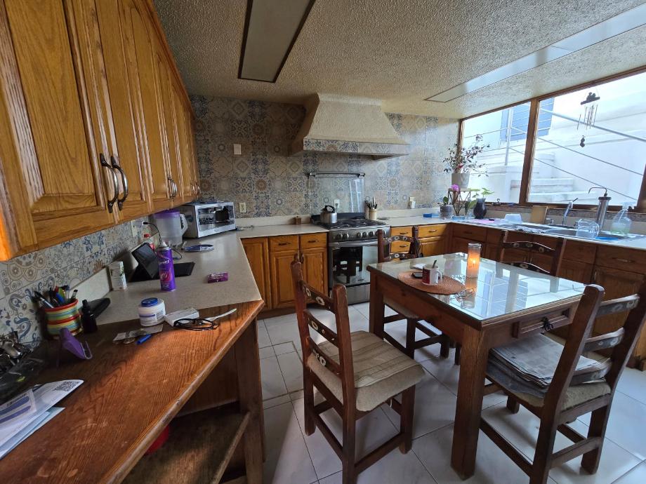 Atizapán de Zaragoza, Estado de méxico, 52959, Mexico, 3 Bedrooms Bedrooms, ,4 BathroomsBathrooms,Residential,For Sale,1971452