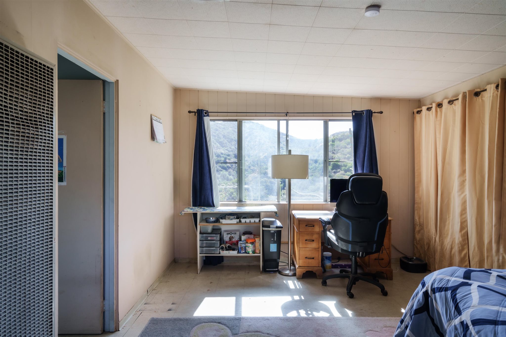  2885 Edgewick Road - 物件實景