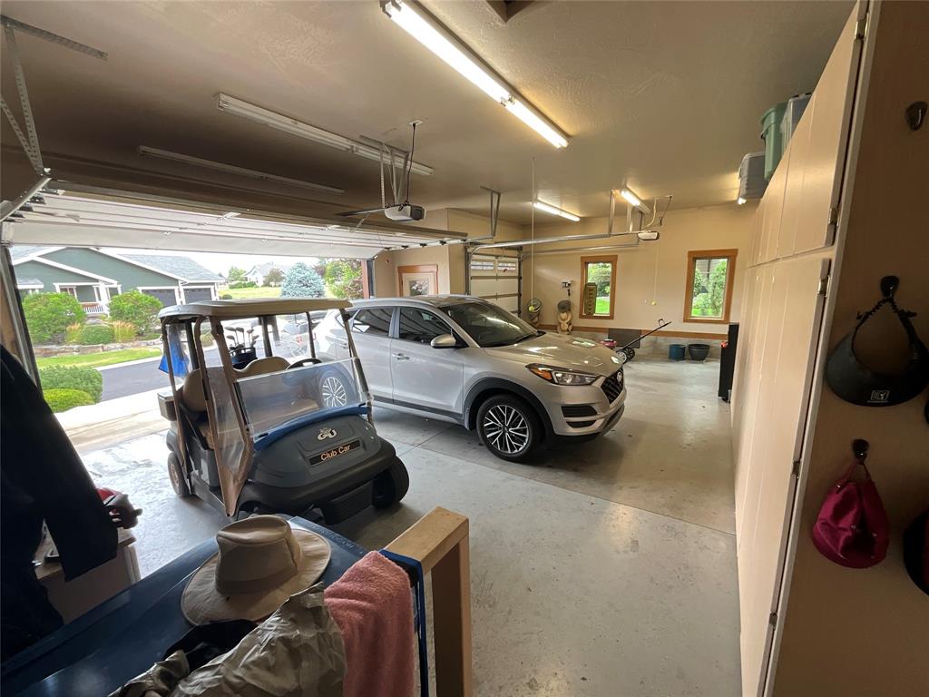 Polson, Montana, 59860, United States, 3 Bedrooms Bedrooms, ,1 BathroomBathrooms,Residential,For Sale,1974764