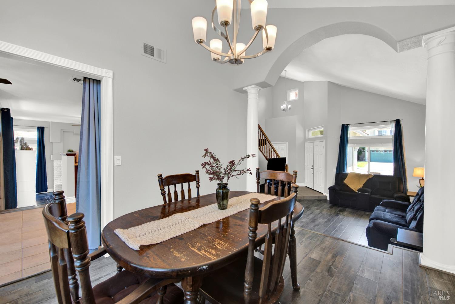 Vacaville, California, 95687, United States, 4 Bedrooms Bedrooms, ,3 BathroomsBathrooms,Residential,For Sale,1856071