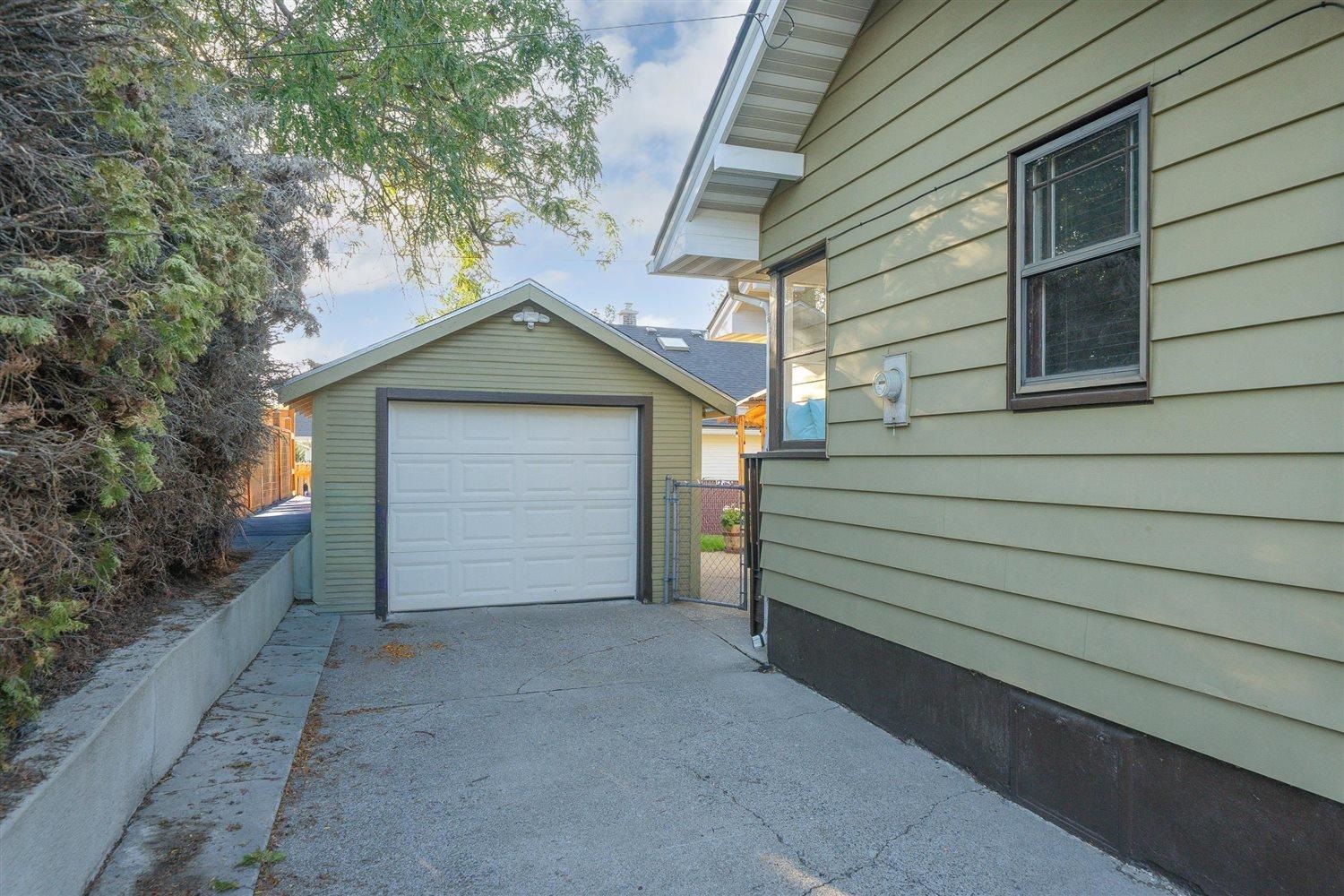 Spokane, Washington, 99203, United States, 3 Bedrooms Bedrooms, ,2 BathroomsBathrooms,Residential,For Sale,1955587