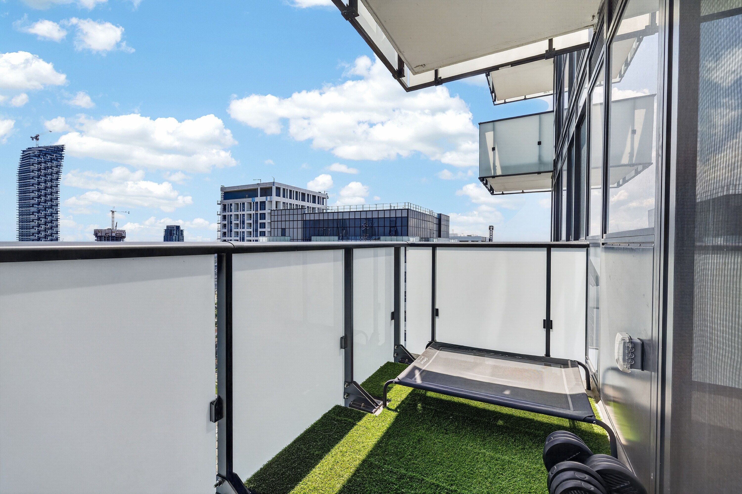  Elevated Urban Living - 物件實景