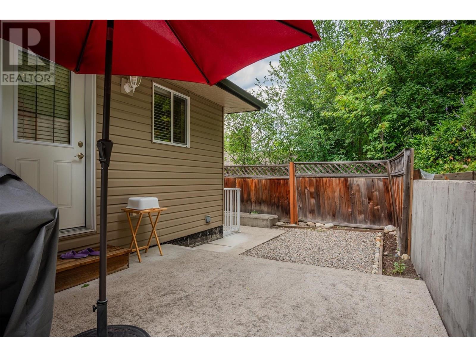 CASTLEGAR, British Columbia, V1N 1J7, CA, 3 Bedrooms Bedrooms, ,2 BathroomsBathrooms,Residential,For Sale,1913084