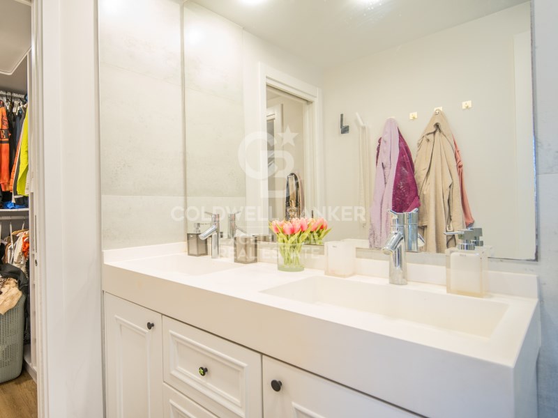 Valencia, Comunidad Valenciana, ES, 3 Bedrooms Bedrooms, ,2 BathroomsBathrooms,Residential,For Sale,1699734