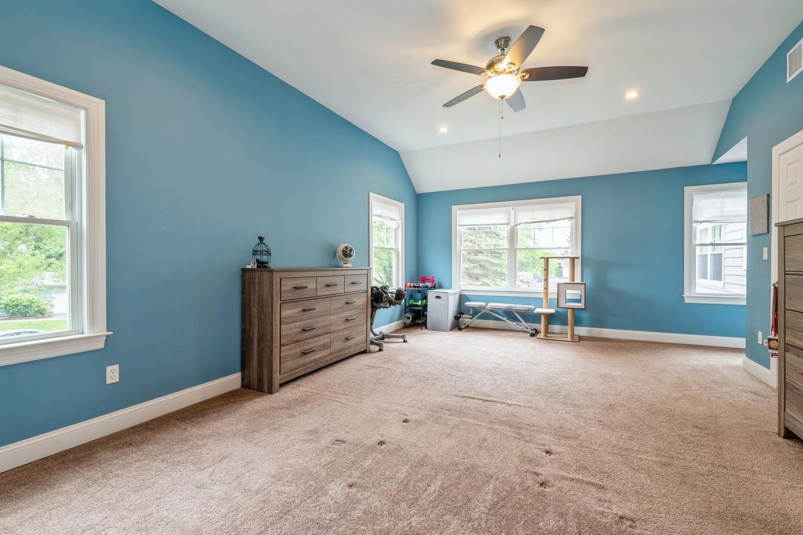 Nesconset, New York, 11767, United States, 3 Bedrooms Bedrooms, ,3 BathroomsBathrooms,Residential,For Sale,1837640
