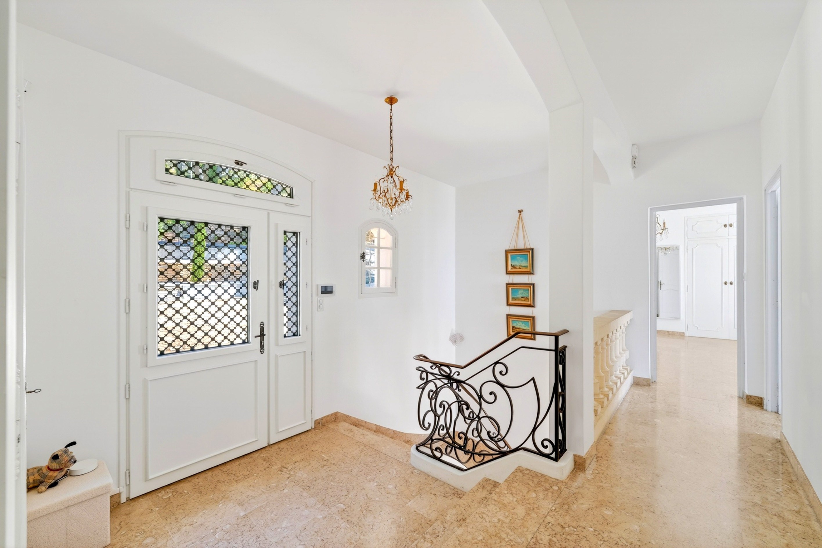  Toulon, Le Faron – Elevated Property with Panoramic Sea Views - 物件實景