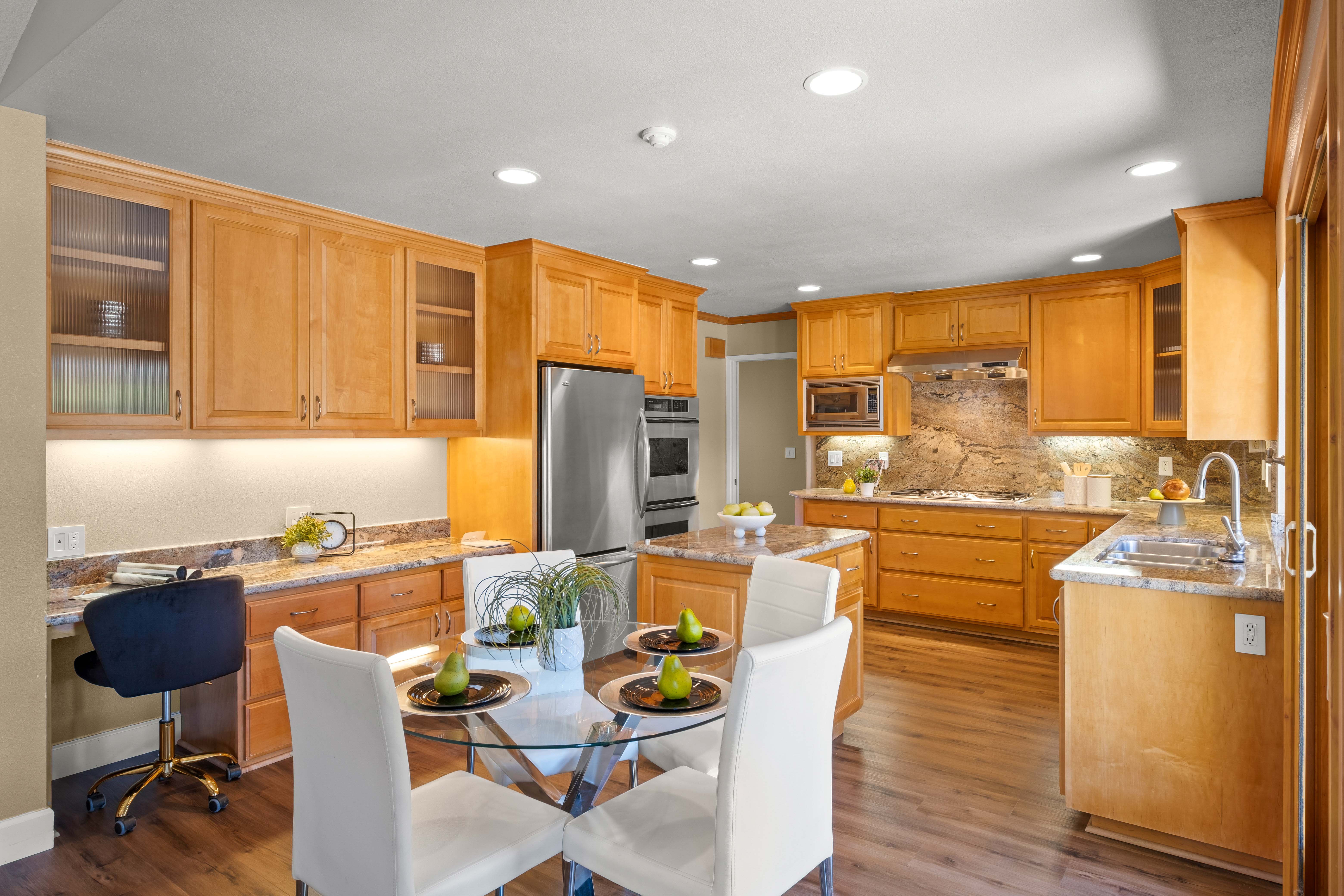 Beautifully Updated Pleasanton Single-Story with Custom Finishes - 物件實景