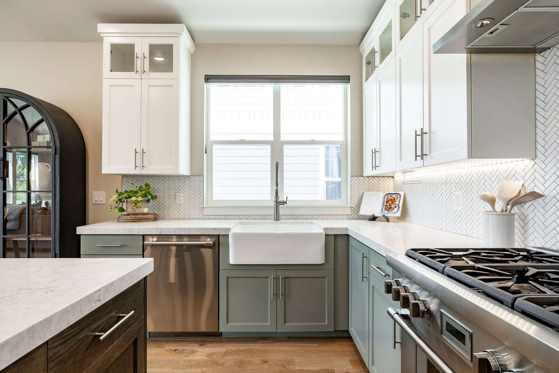  Custom Built, 2020, Amazing Finishes and Floor Plan - 物件實景