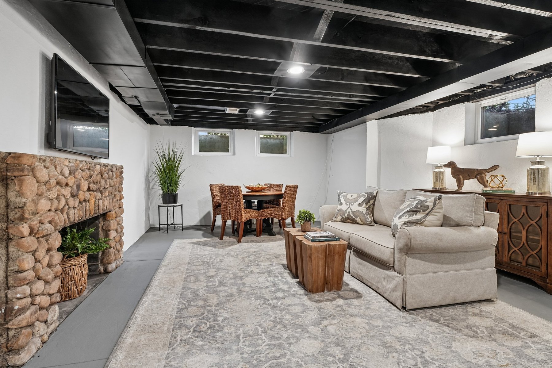  Classic Charm Generous Space and Unbeatable Location - 物件實景