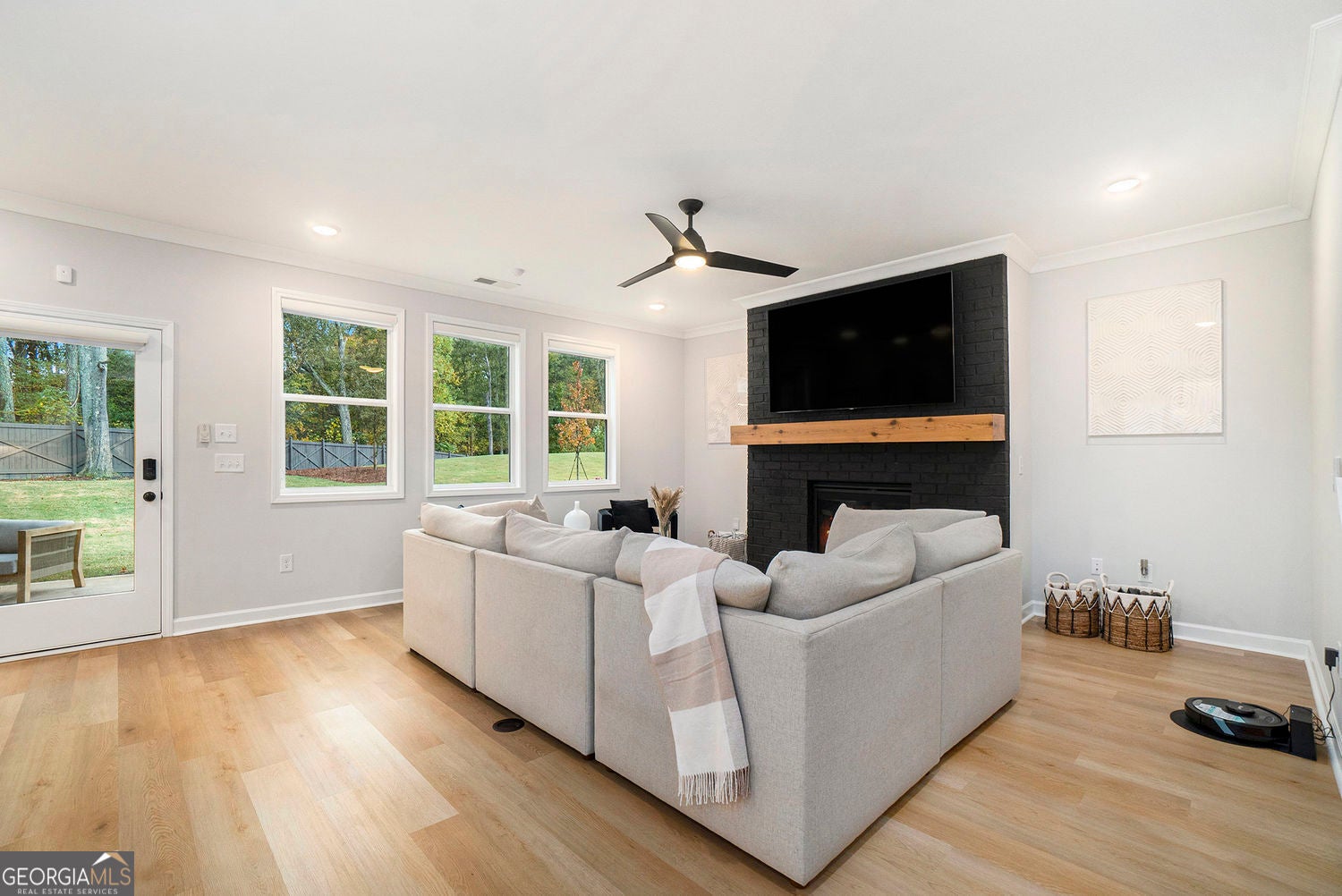 Powder Springs, Georgia, 30127, United States, 5 Bedrooms Bedrooms, ,4 BathroomsBathrooms,Residential,For Sale,1973246