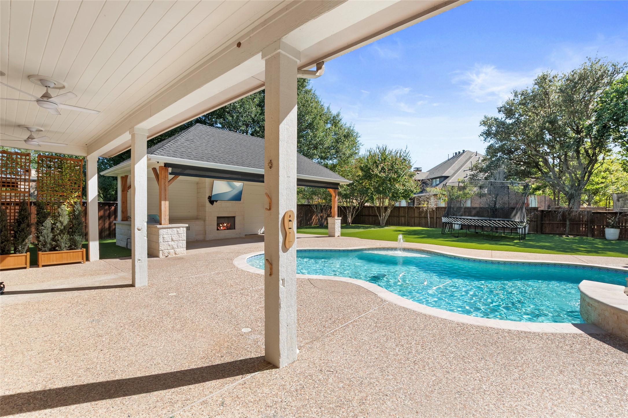 Southlake, Texas, 76092, United States, 5 Bedrooms Bedrooms, ,6 BathroomsBathrooms,Residential,For Sale,1962326