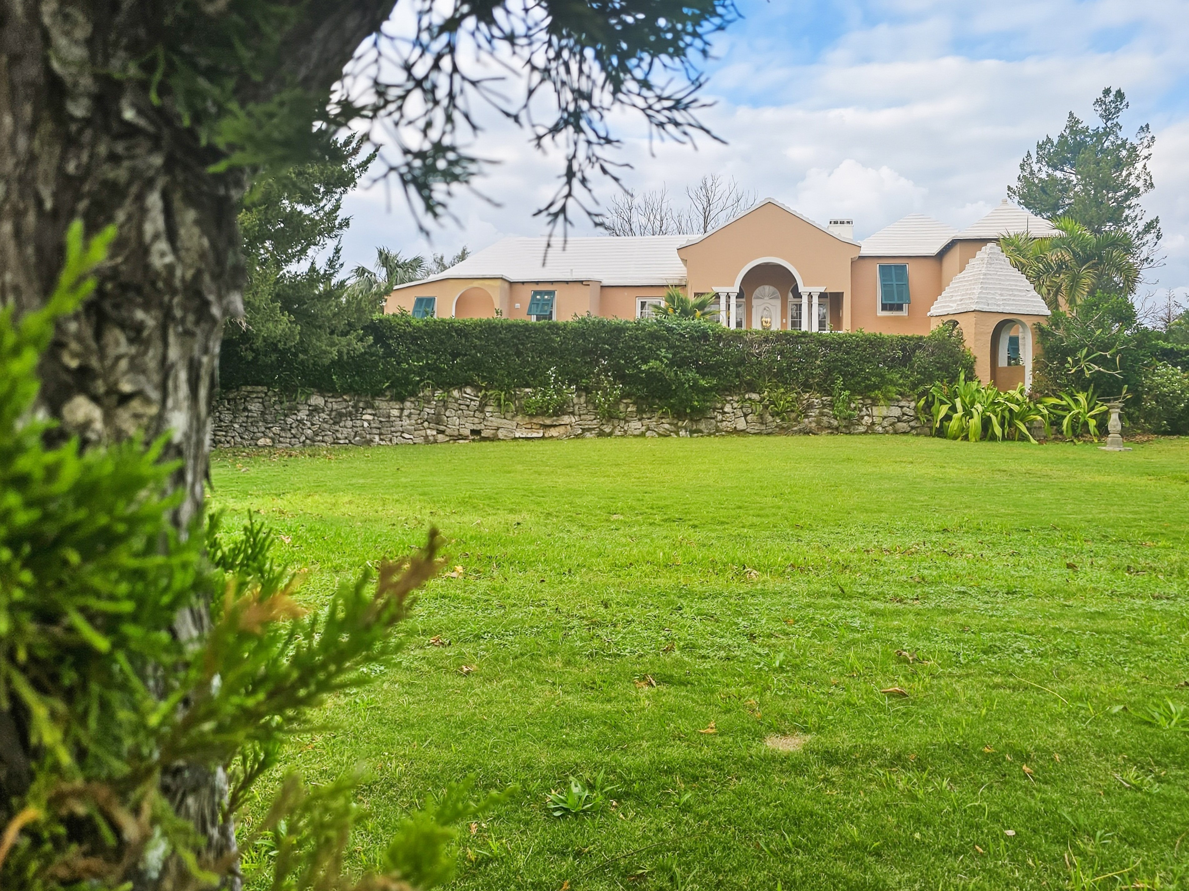 Paget, BM, 5 Bedrooms Bedrooms, ,5 BathroomsBathrooms,Residential,For Sale,1998516