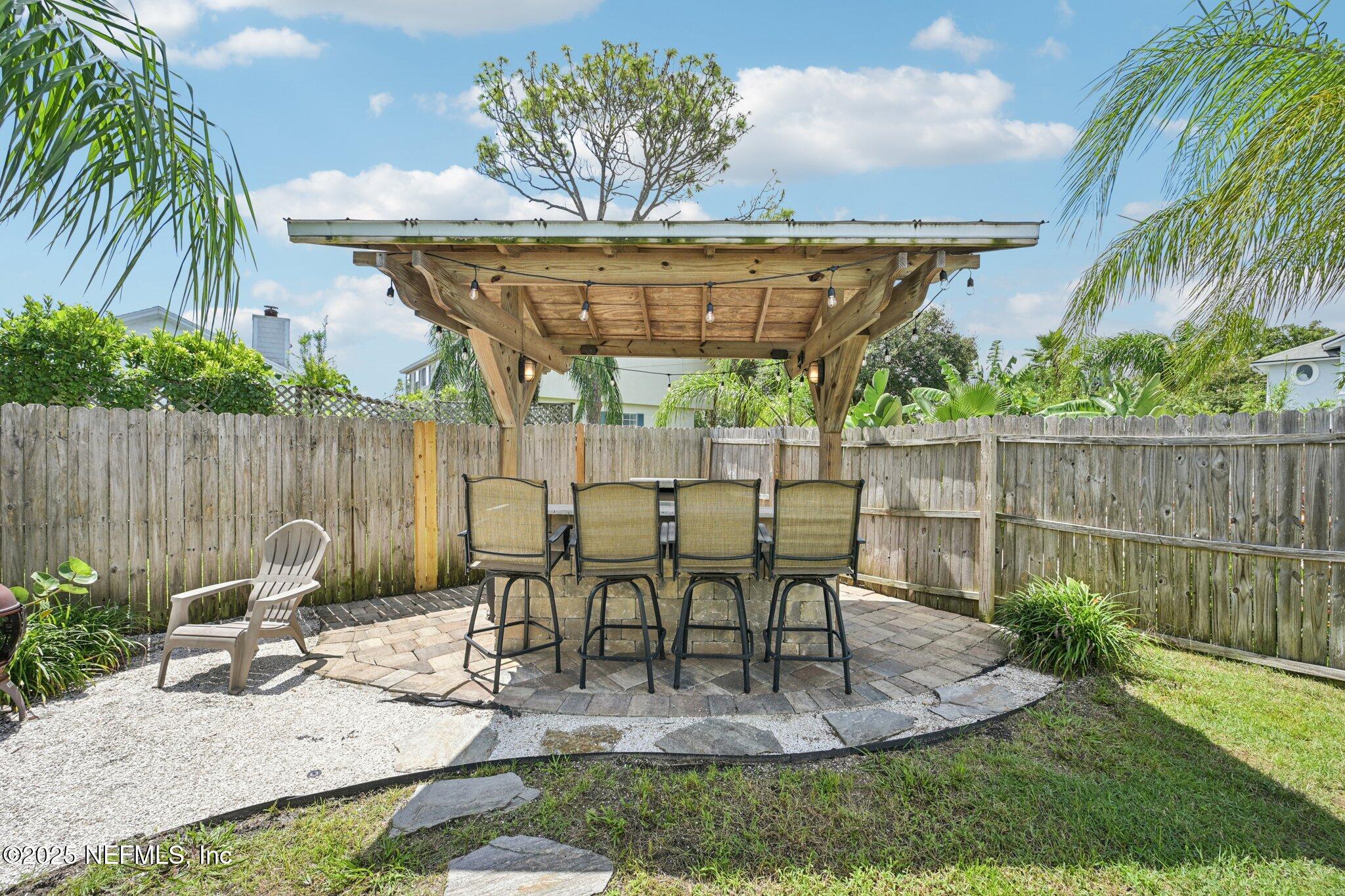 Jacksonville Beach, Florida, 32250, United States, 4 Bedrooms Bedrooms, ,3 BathroomsBathrooms,Residential,For Sale,1939457