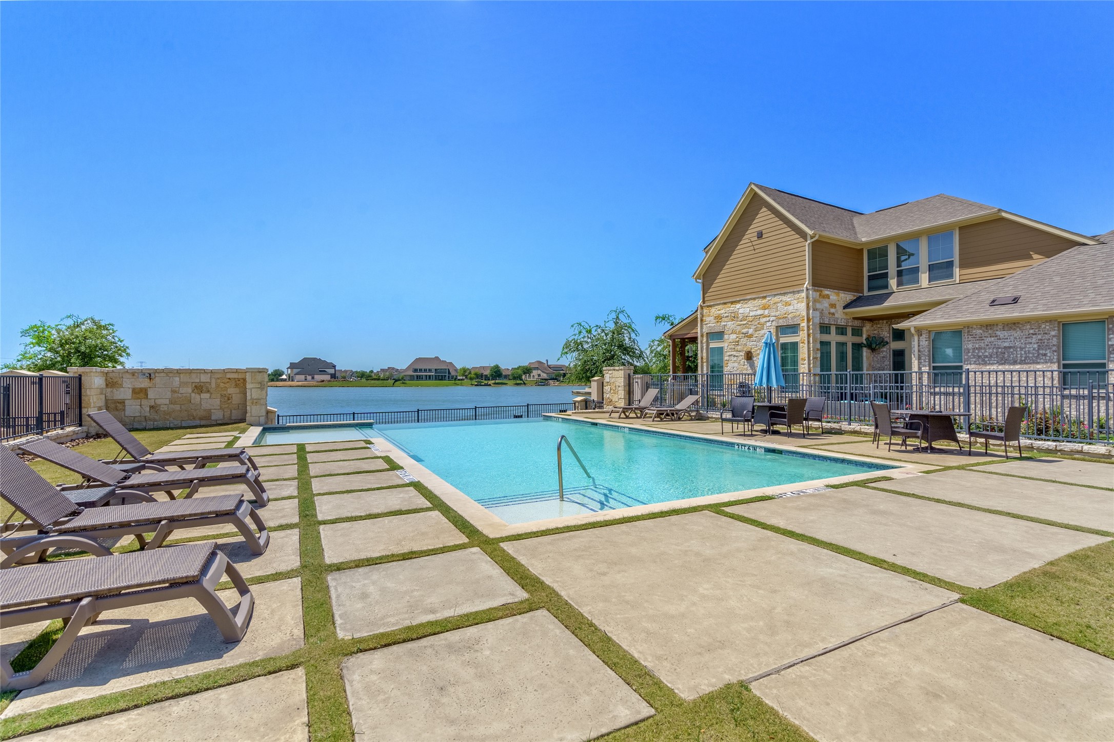  9406 Caddo Ridge Lane - 物件實景