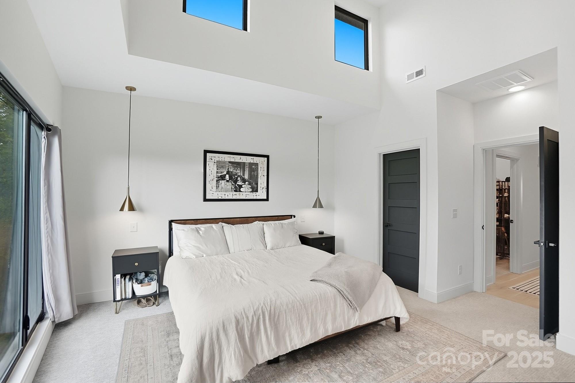 Charlotte, North Carolina, 28205, United States, 2 Bedrooms Bedrooms, ,3 BathroomsBathrooms,Residential,For Sale,1956240