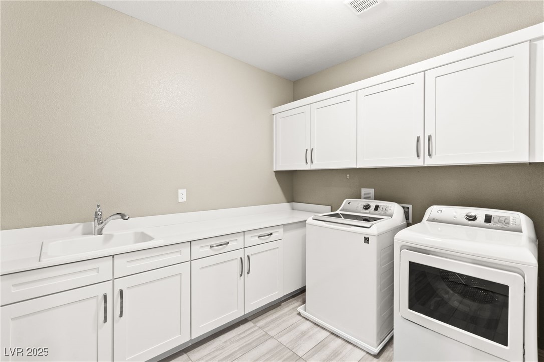 Las Vegas, Nevada, 89135, United States, 4 Bedrooms Bedrooms, ,4 BathroomsBathrooms,Residential,For Sale,1926199