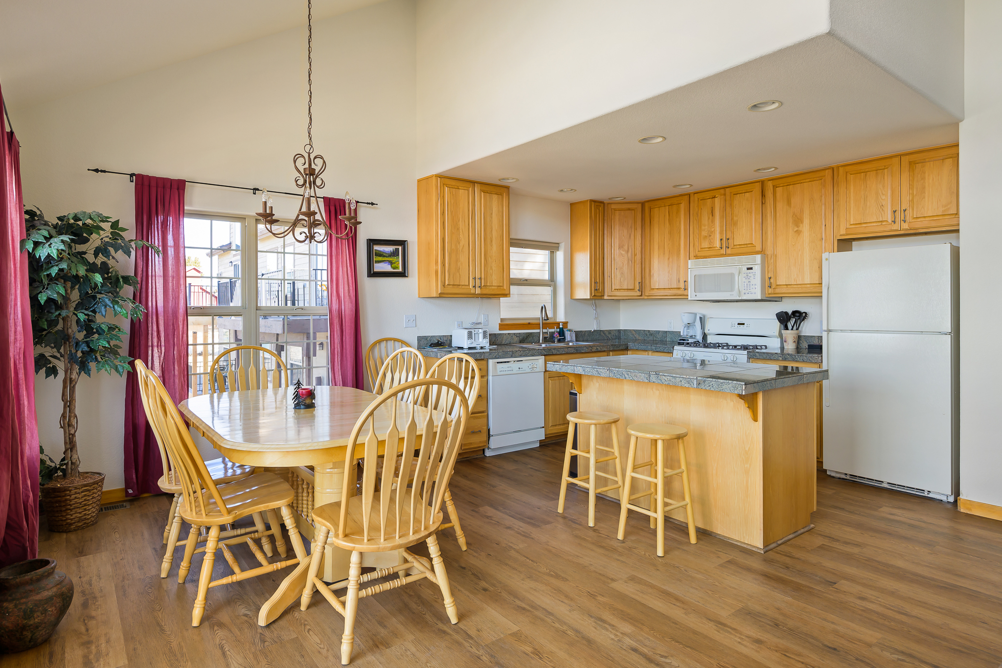 Fraser, Colorado, 80442, United States, 3 Bedrooms Bedrooms, ,Residential,For Sale,1763036