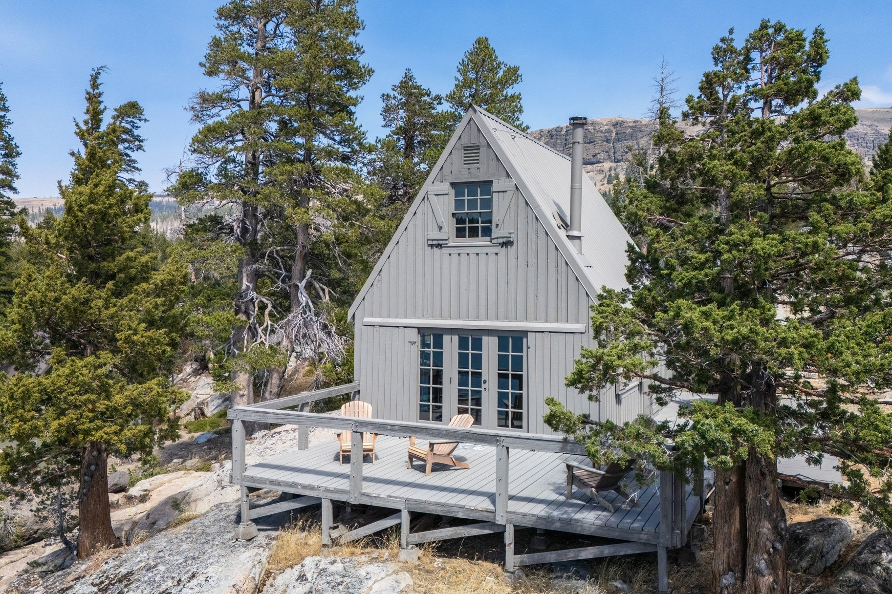  The Juniper Cabin: A Wild Invitation to See the World Differently - 物件實景