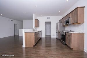 Cohoes, New York, 12047, United States, 3 Bedrooms Bedrooms, ,2 BathroomsBathrooms,Residential,For Sale,1903931