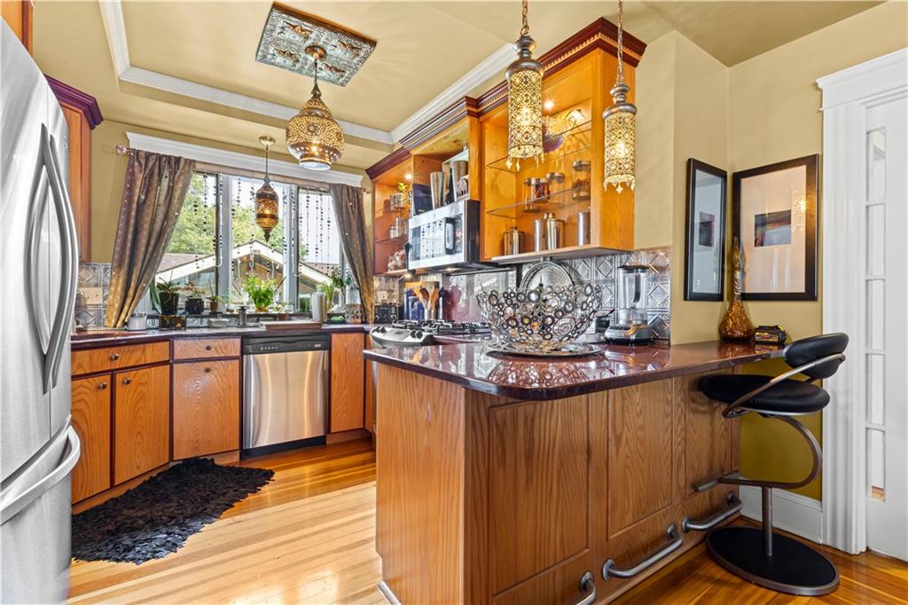 Pawtucket, Rhode Island, 02861, United States, 4 Bedrooms Bedrooms, ,2 BathroomsBathrooms,Residential,For Sale,2006296