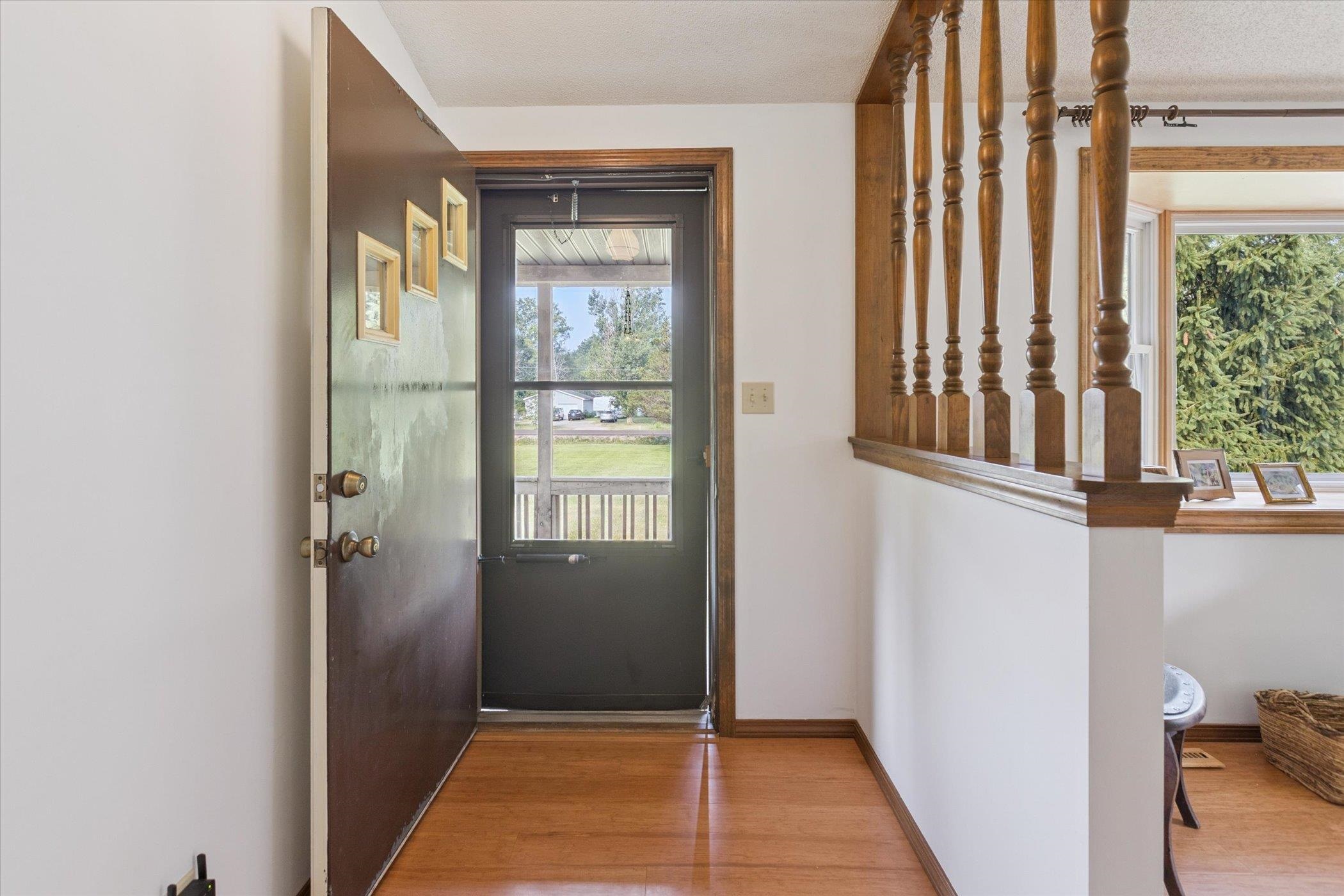 Midland, Michigan, 48640, United States, 3 Bedrooms Bedrooms, ,3 BathroomsBathrooms,Residential,For Sale,1975279