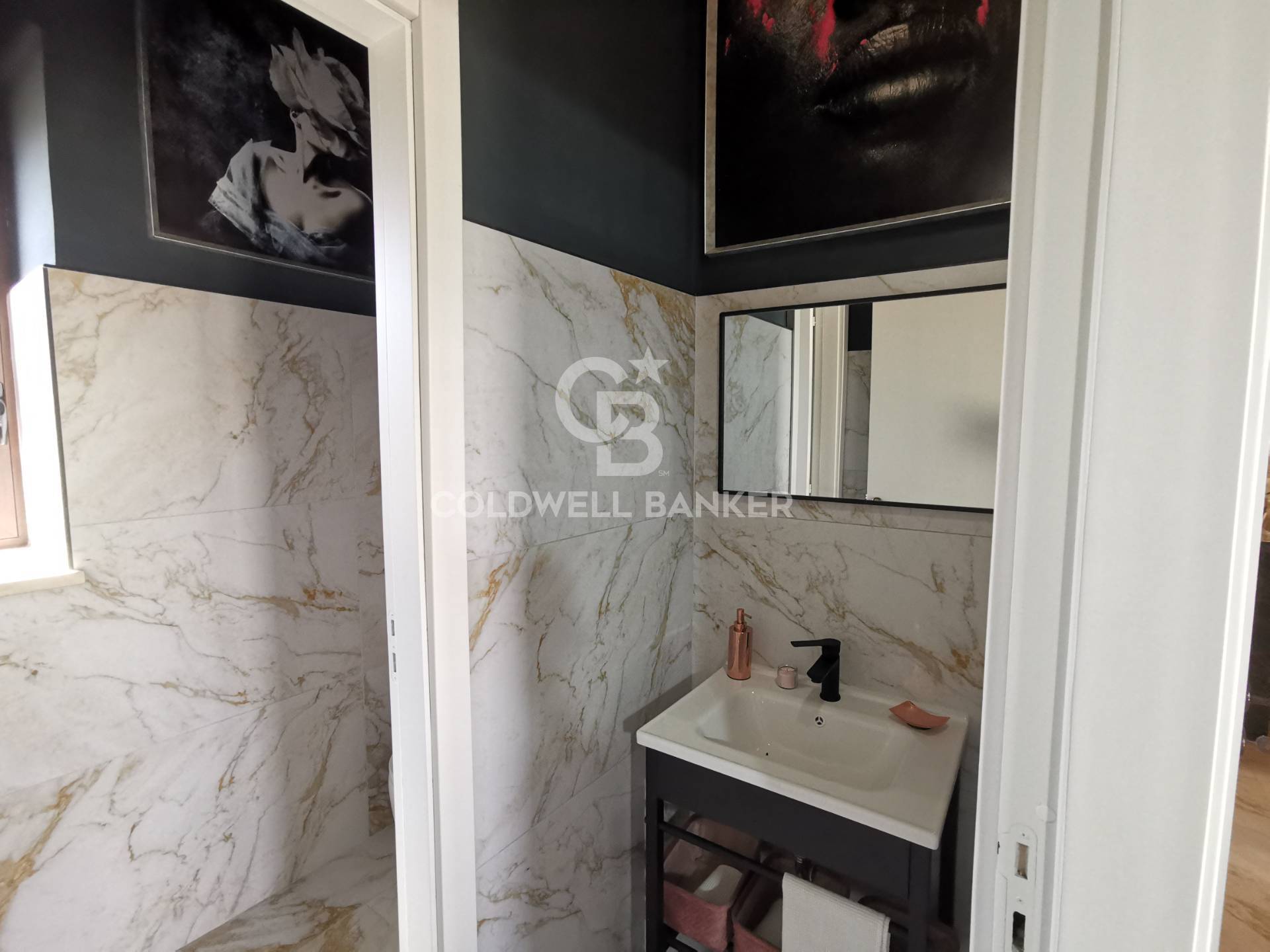 Modica, Ragusa, 97015, IT, 4 Bedrooms Bedrooms, ,6 BathroomsBathrooms,Residential,For Sale,1827626