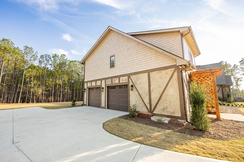 Columbus, Georgia, 31904, United States, 5 Bedrooms Bedrooms, ,5 BathroomsBathrooms,Residential,For Sale,1906061