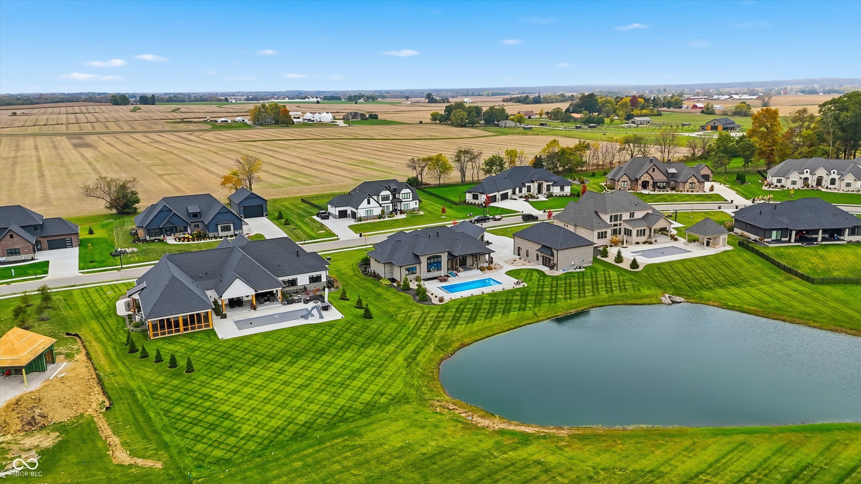 Bargersville, Indiana, 46106, United States, 5 Bedrooms Bedrooms, ,6 BathroomsBathrooms,Residential,For Sale,1983672