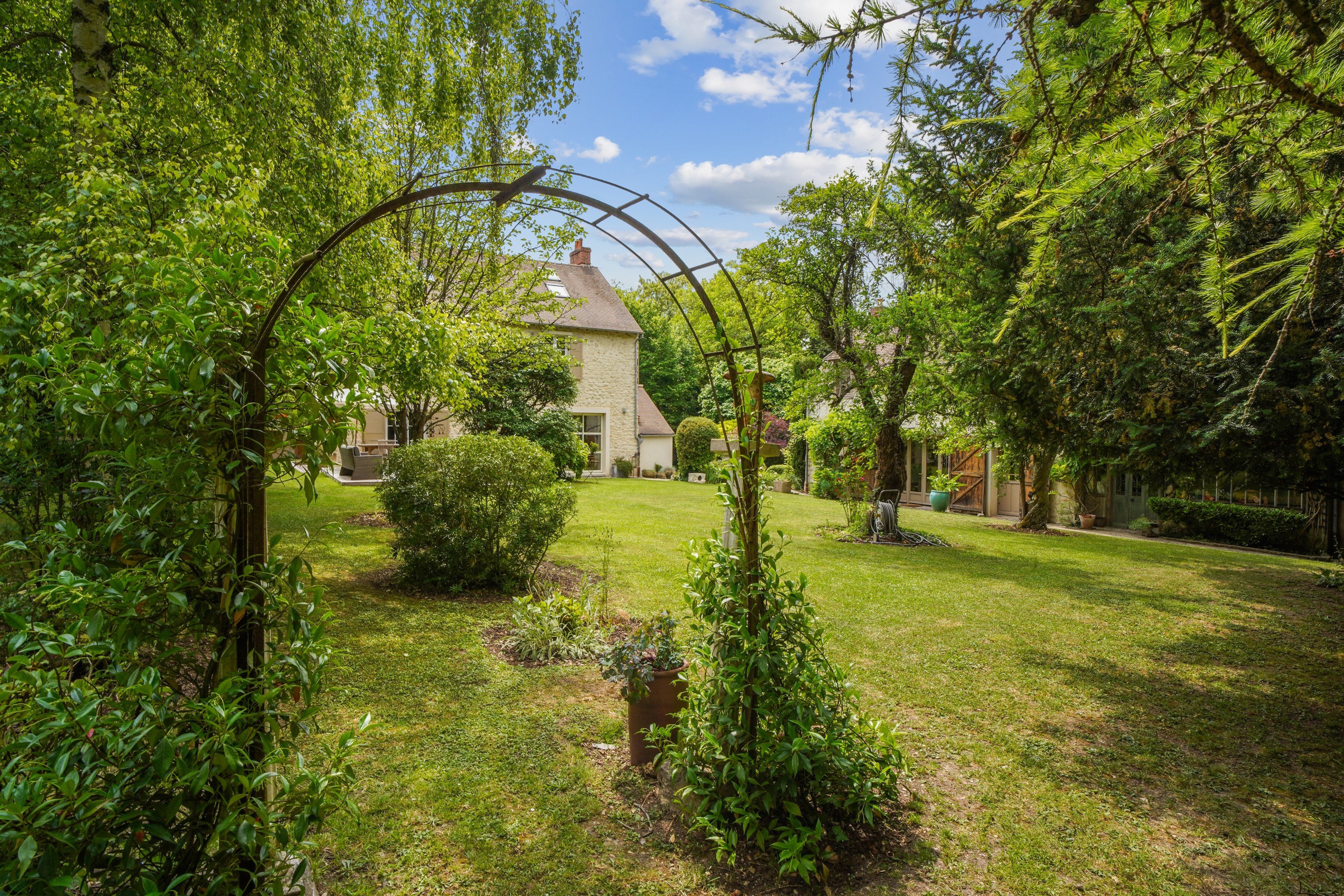  CHARMING PROPERTY ON THE OUTSKIRTS OF PARIS - 物件實景