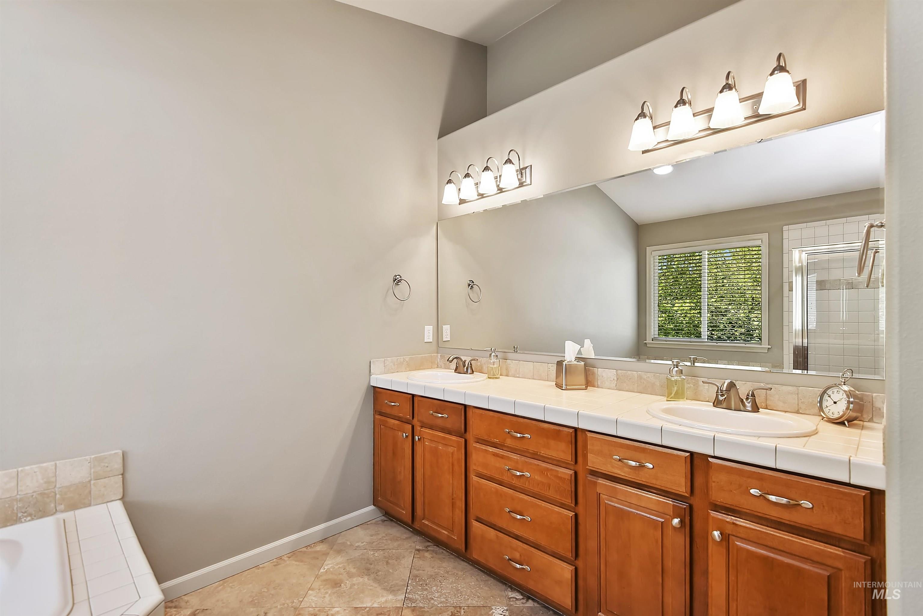 1728 Lopez Way, Eagle, Idaho, 83616, United States, 4 Bedrooms Bedrooms, ,3 BathroomsBathrooms,Residential,For Sale,1728 Lopez Way,1437511