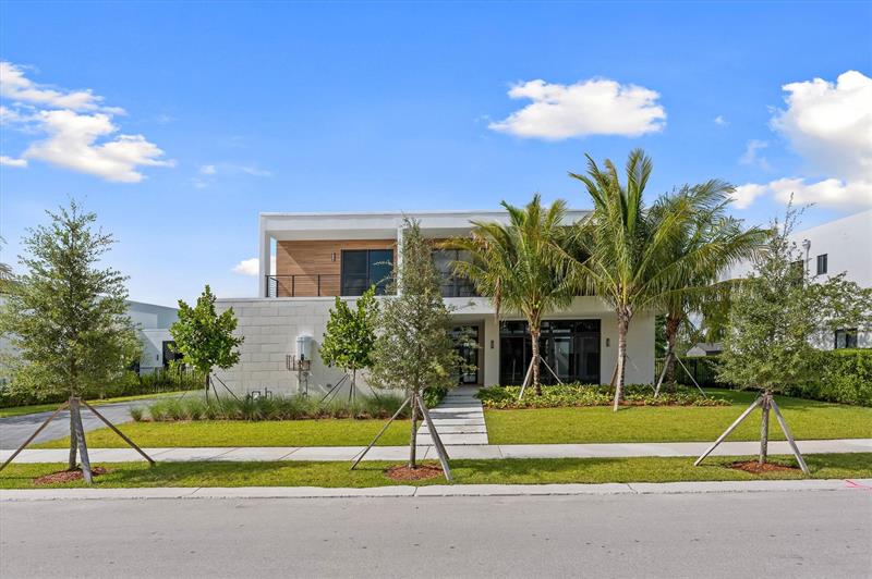 Weston, Florida, 33326, United States, 5 Bedrooms Bedrooms, ,10 BathroomsBathrooms,Residential,For Sale,1925286