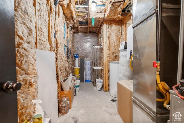 Centerfield, Utah, 84622, United States, 4 Bedrooms Bedrooms, ,3 BathroomsBathrooms,Residential,For Sale,1980838